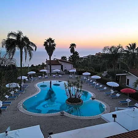 Rosy Hotel Ricadi