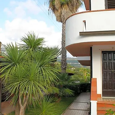 Rosy Hotel Ricadi