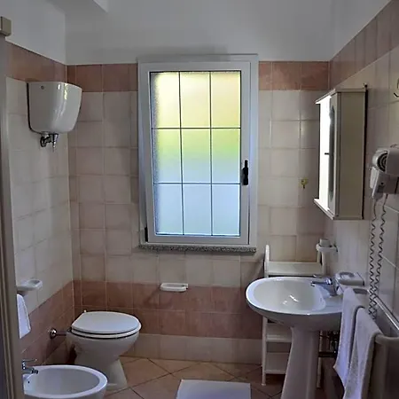 Rosy Hotel